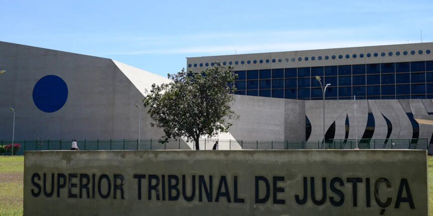 STJ condena ministro Marco Buzzi a perda de cargo por crimes sexuais