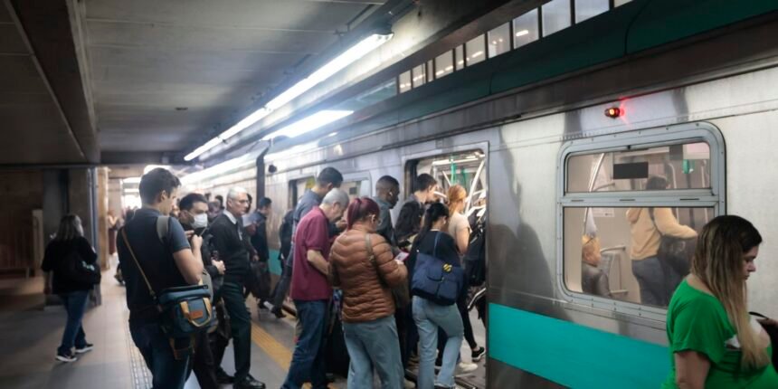 Termina a greve nas linhas de trens em São Paulo