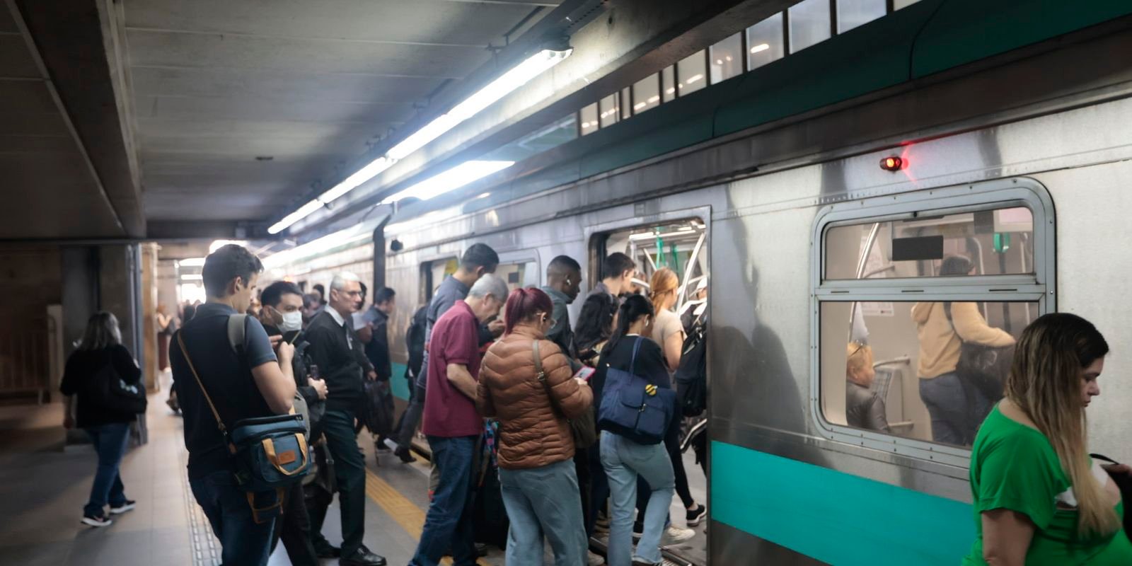 Termina a greve nas linhas de trens em São Paulo