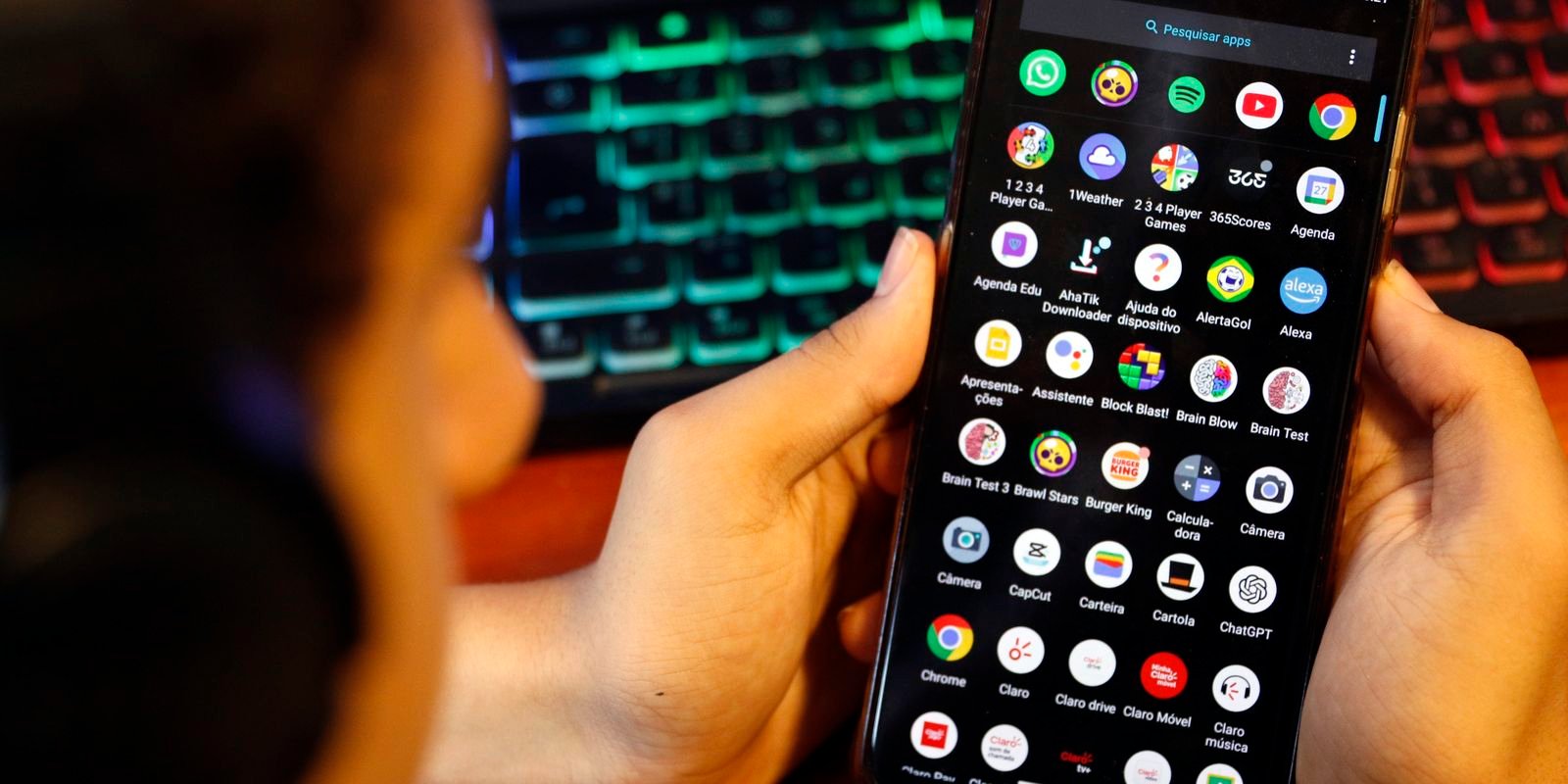 Organização cria comunidades alternativas para questionar big techs