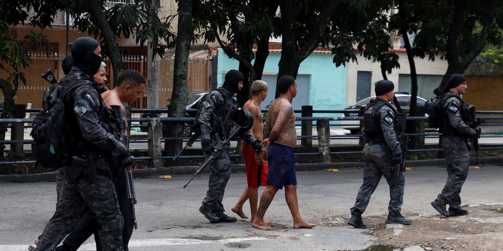 Governo do RJ deverá adquirir câmeras para policiais em março de 2027