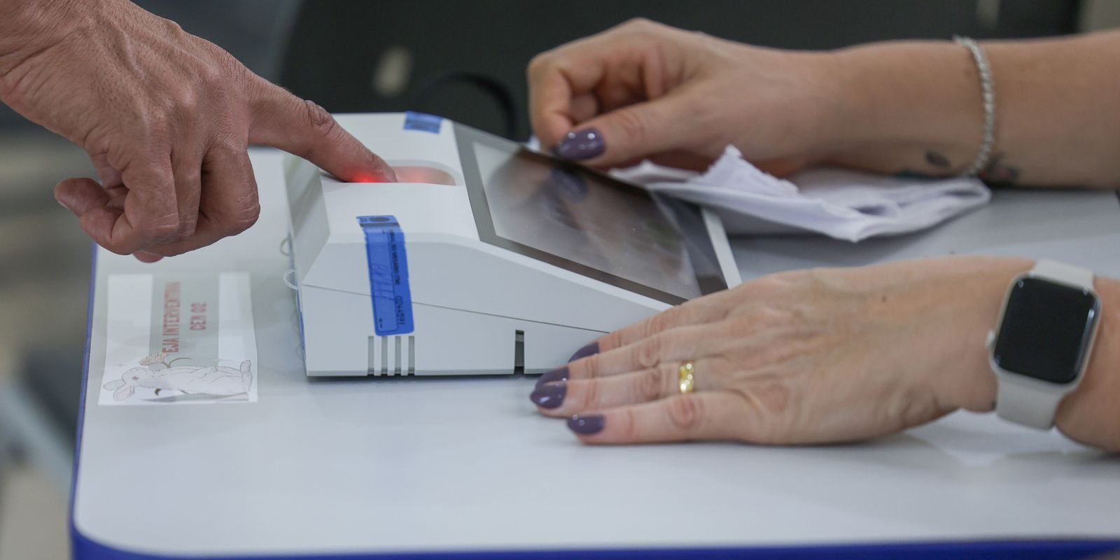 No DF, urnas fecham antes de informação sobre prorrogação chegar