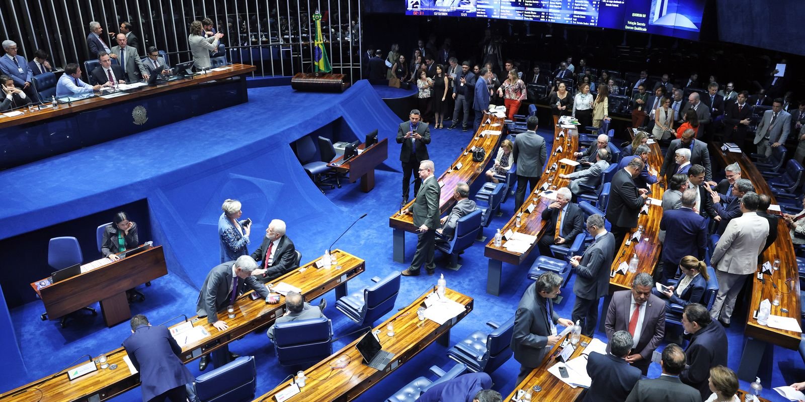 PL elege 19 senadores e soma 28; MDB conquista sete vagas e PT, seis