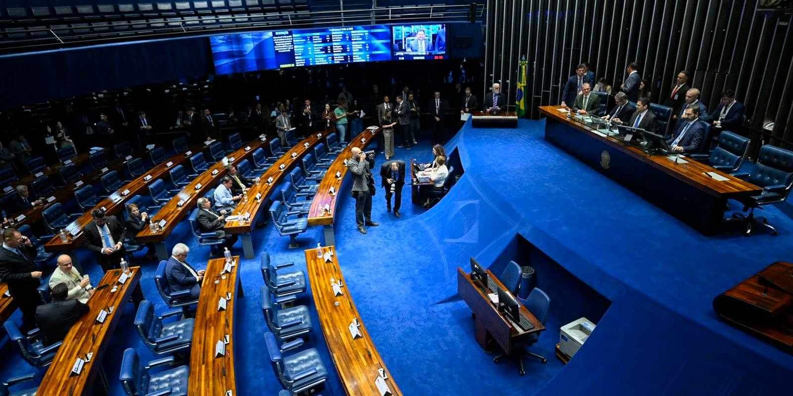 Veja quem são os novos senadores e como fica a composição do Senado