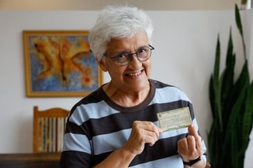 Fernando Frazão/Agência Brasil Rio de Janeiro (RJ), 19/10/2026 – Retrato de Suely Mendonça, aposentada de 79 anos que vai exercer o voto nas Eleições de 2026. Foto: Fernando Frazão/Agência Brasil