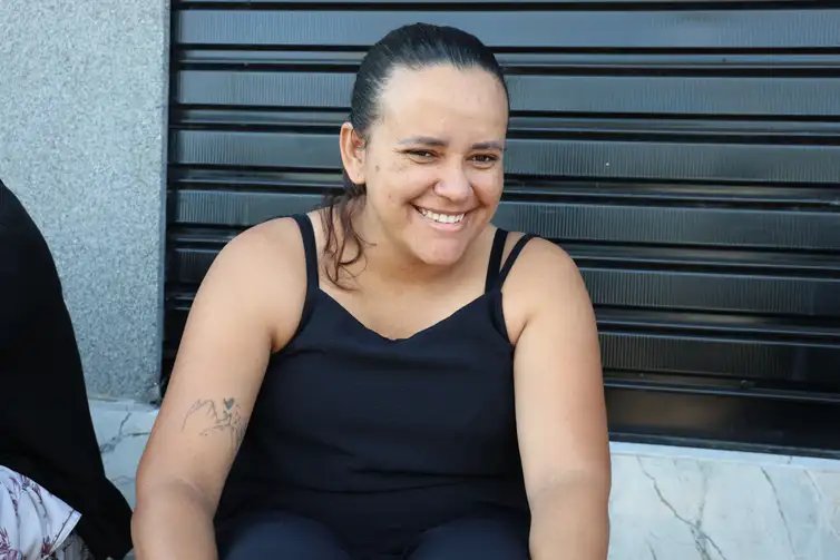 Valter Campanato/Agência Brasil Águas Lindas de Goiás (GO), 03/10/2026 - Jéssica Matos em dia de votação das Eleições 2026, na Escola Municipal Domingos Simão de Oliveira. Foto: Valter Campanato/Agência Brasil