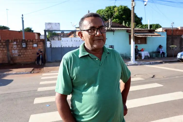 Valter Campanato/Agência Brasil Águas Lindas de Goiás (GO), 03/10/2026 - Pedro Pereira em dia de votação das Eleições 2026, na Escola Municipal Domingos Simão de Oliveira. Foto: Valter Campanato/Agência Brasil